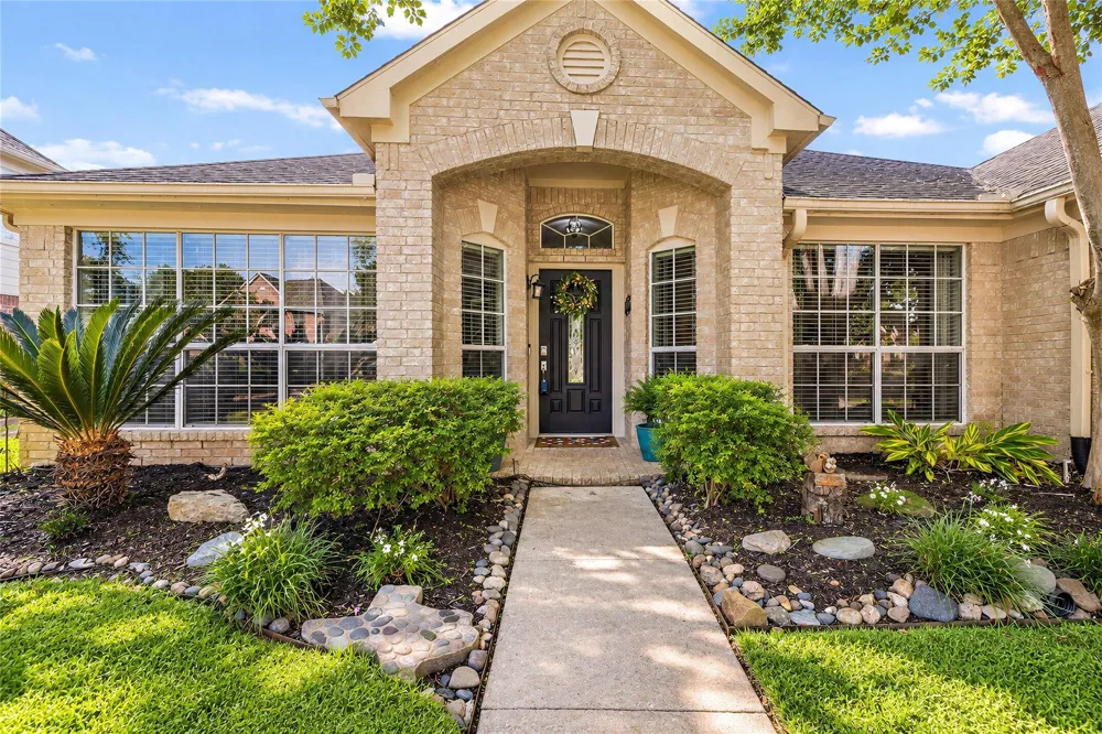 5104 Carefree Drive League City, TX 77573