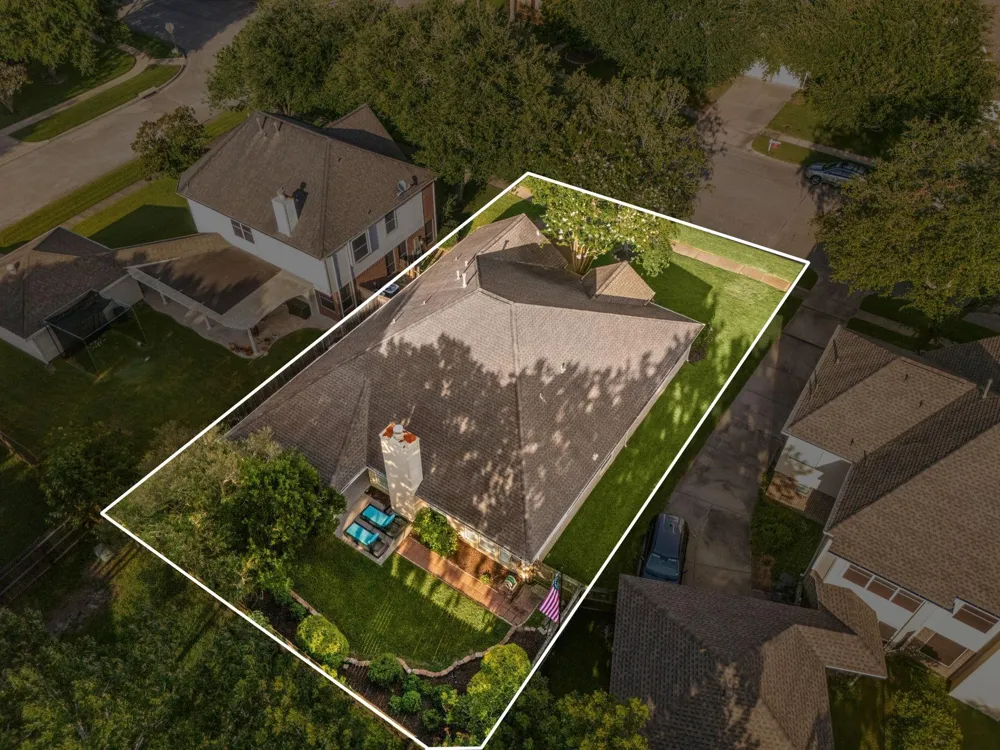 5104 Carefree Drive League City, TX 77573