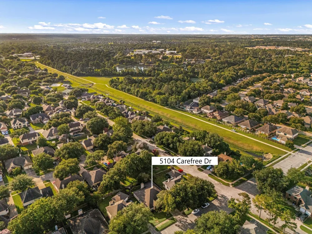 5104 Carefree Drive League City, TX 77573
