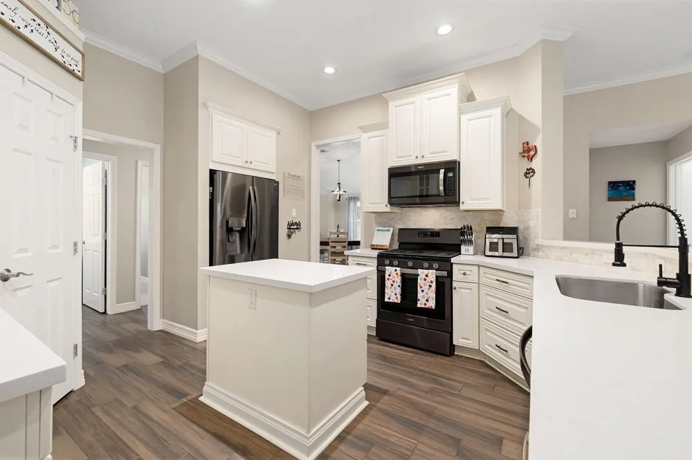 5104 Carefree Drive League City, TX 77573