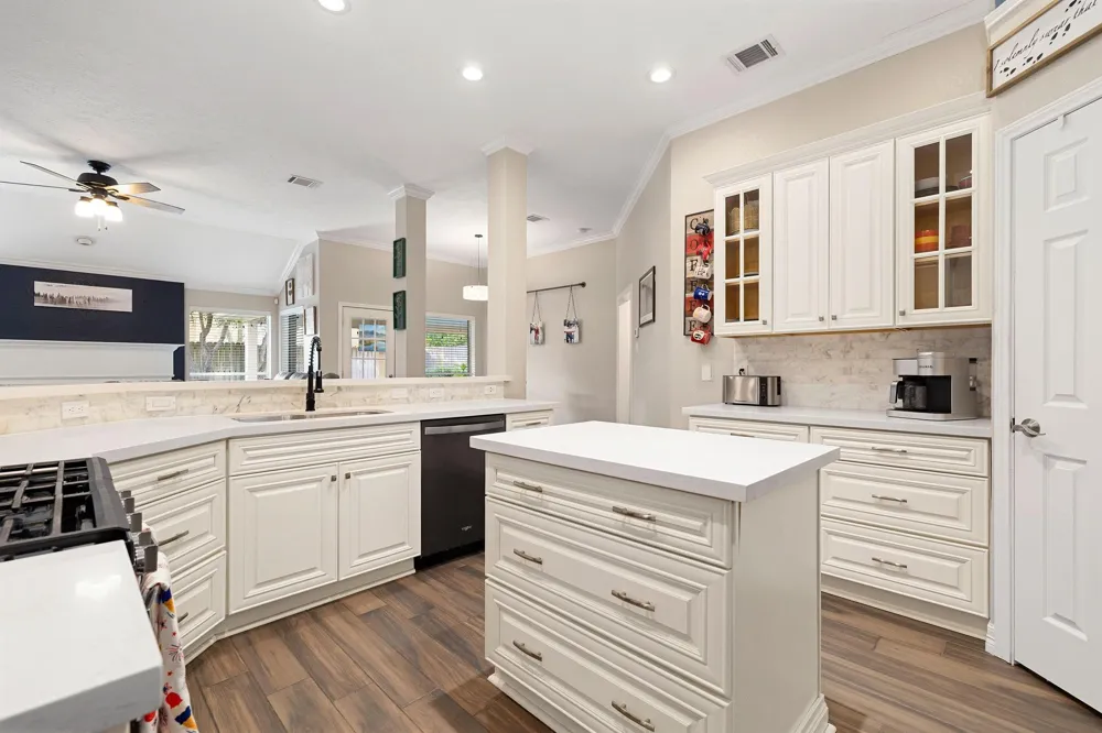 5104 Carefree Drive League City, TX 77573