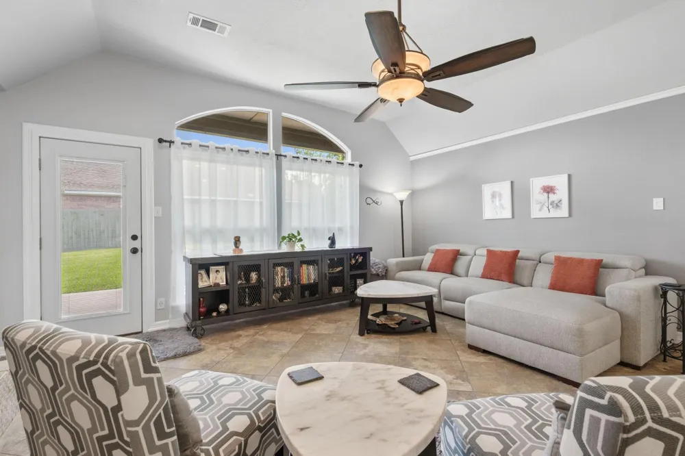 103 Cove Place Montgomery, TX 77356