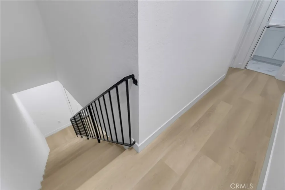 12310 Burbank #13 Los Angeles, CA 91607