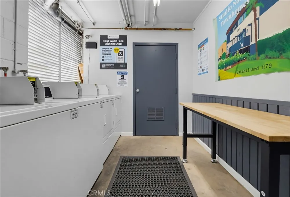 12310 Burbank #13 Los Angeles, CA 91607