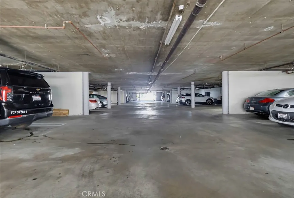 12310 Burbank #13 Los Angeles, CA 91607