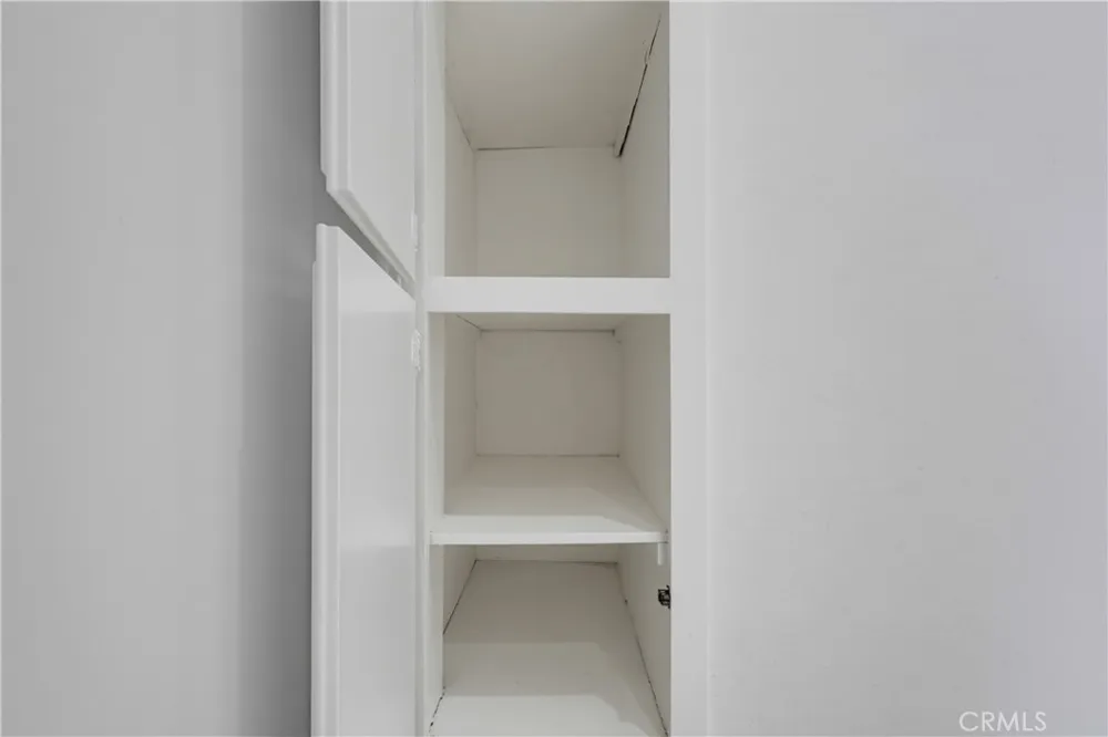 12310 Burbank #13 Los Angeles, CA 91607