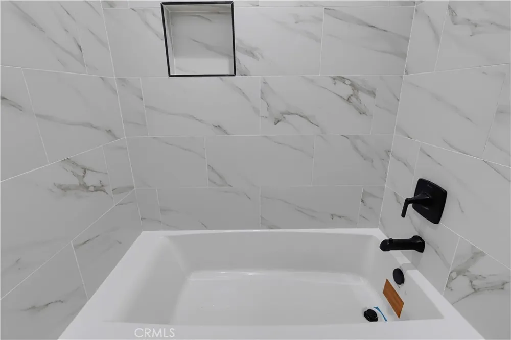 12310 Burbank #13 Los Angeles, CA 91607