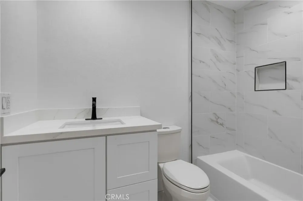 12310 Burbank #13 Los Angeles, CA 91607