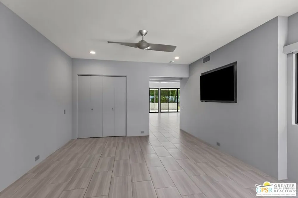 2493 S Madrona Drive Palm Springs, CA 92264