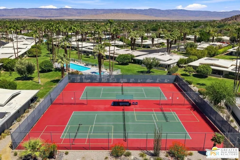 2493 S Madrona Drive Palm Springs, CA 92264
