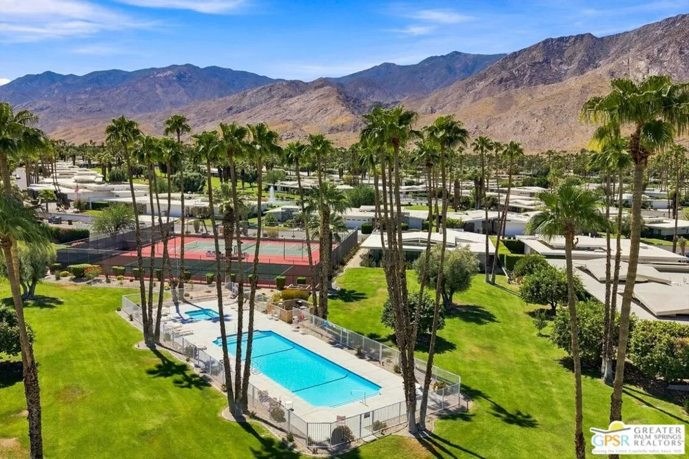 2493 S Madrona Drive Palm Springs, CA 92264