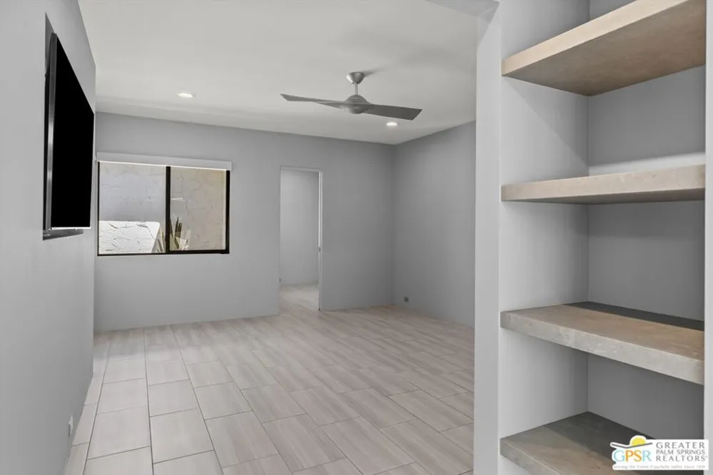 2493 S Madrona Drive Palm Springs, CA 92264
