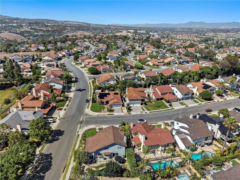 23952 Cormorant Laguna Niguel, CA 92677