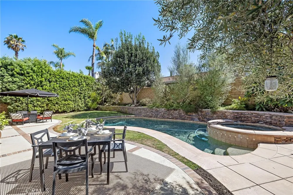 23952 Cormorant Laguna Niguel, CA 92677