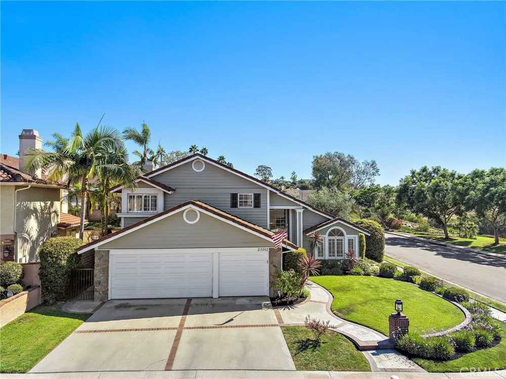 23952 Cormorant Laguna Niguel, CA 92677