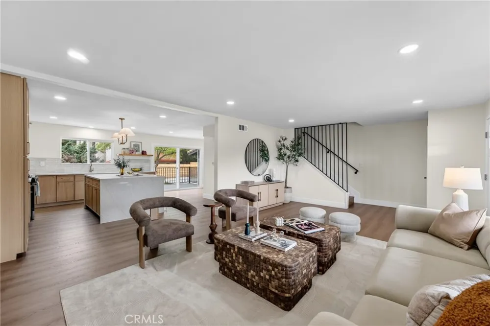 751 Grand Glendora, CA 91741
