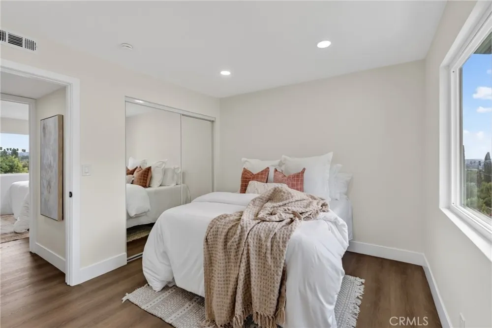 751 Grand Glendora, CA 91741
