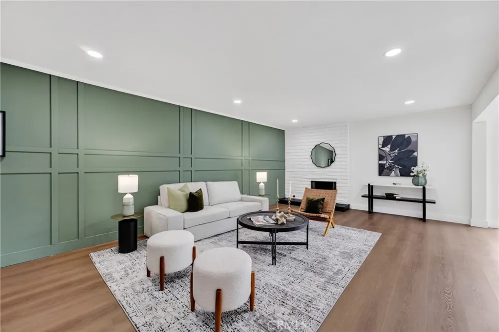 751 Grand Glendora, CA 91741