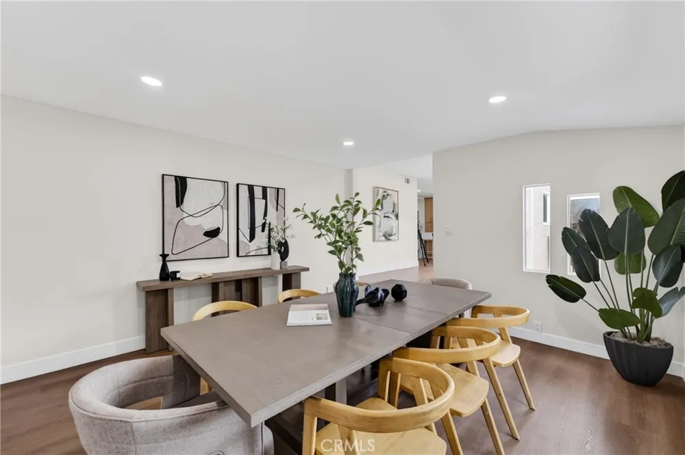 751 Grand Glendora, CA 91741