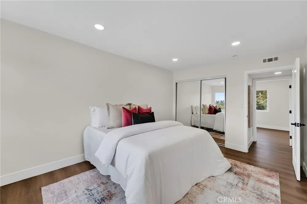 751 Grand Glendora, CA 91741