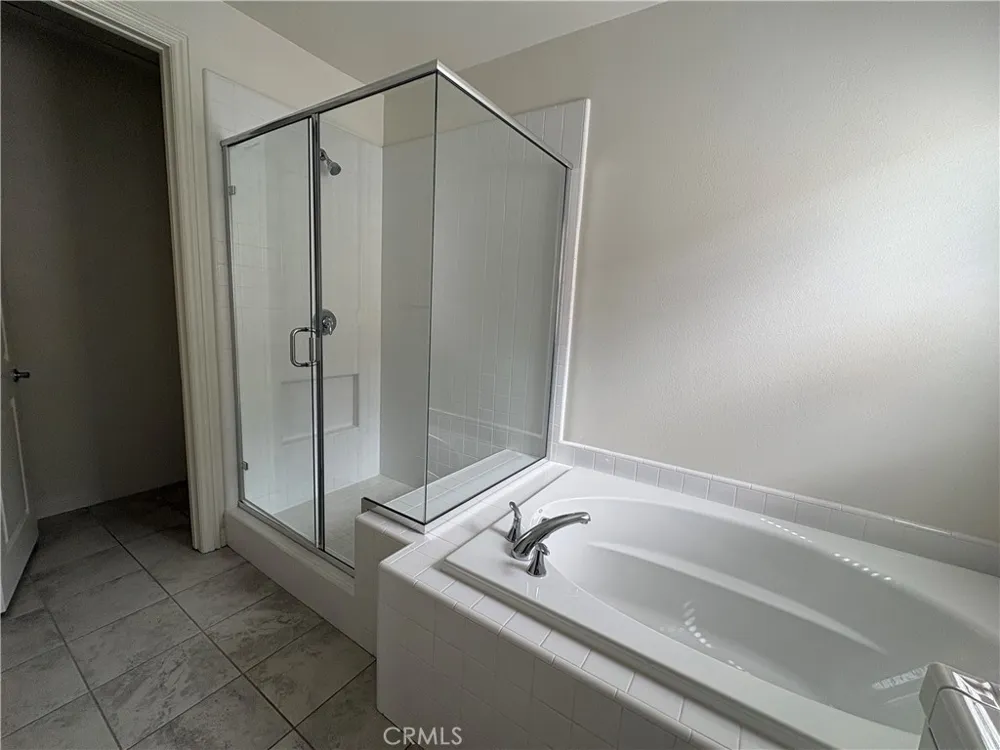15 Umbria Lake Forest, CA 92630