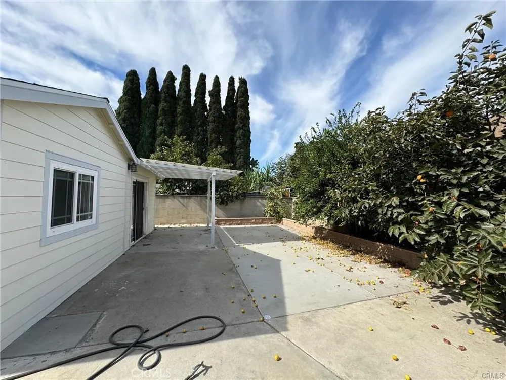 7781 11th Buena Park, CA 90621