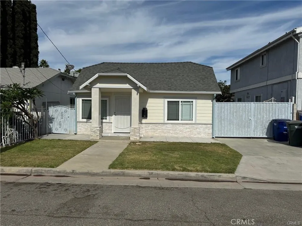 7781 11th Buena Park, CA 90621