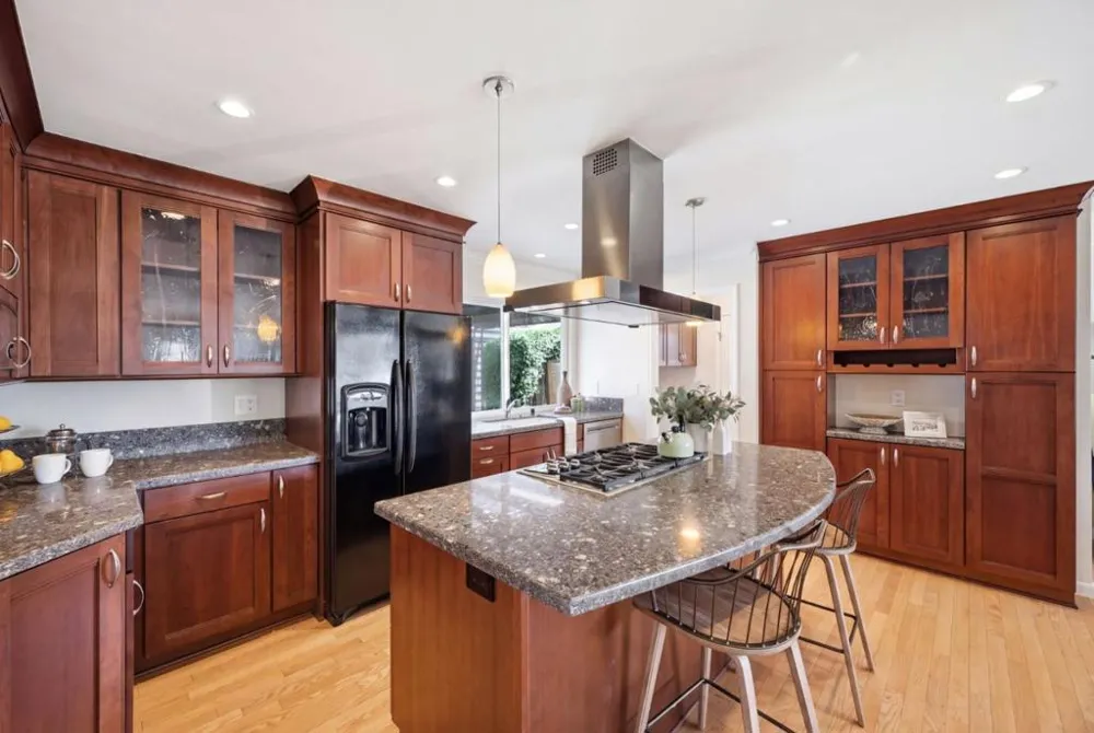 4042 Normandale Drive San Jose, CA 95118
