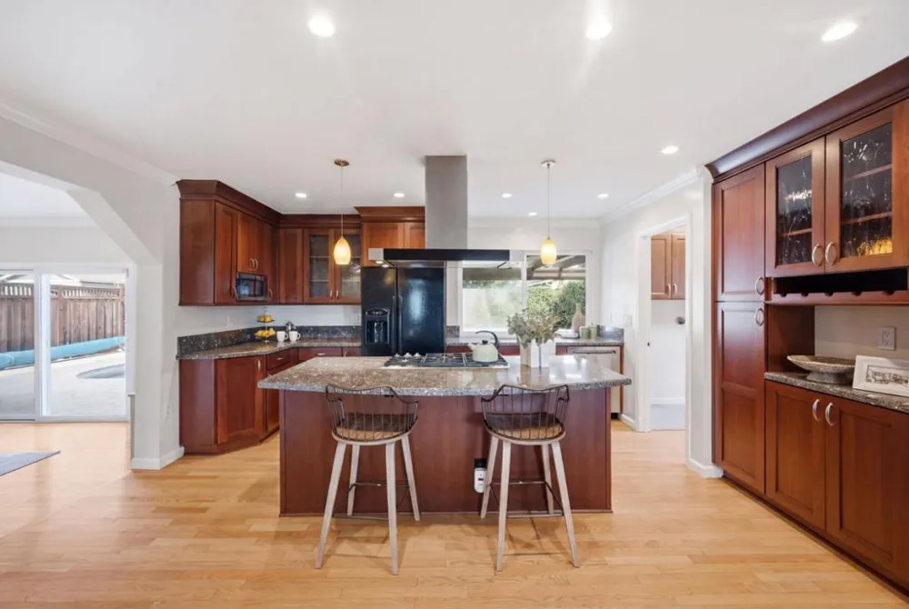 4042 Normandale Drive San Jose, CA 95118