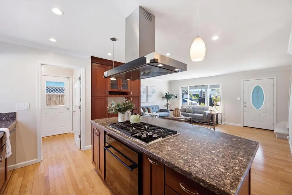 4042 Normandale Drive San Jose, CA 95118
