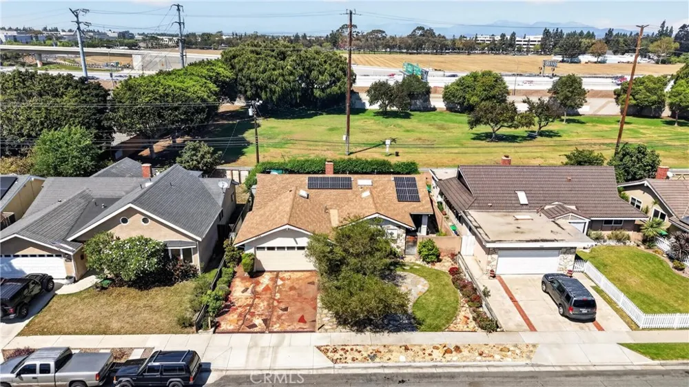 1288 Londonderry Street Costa Mesa, CA 92626