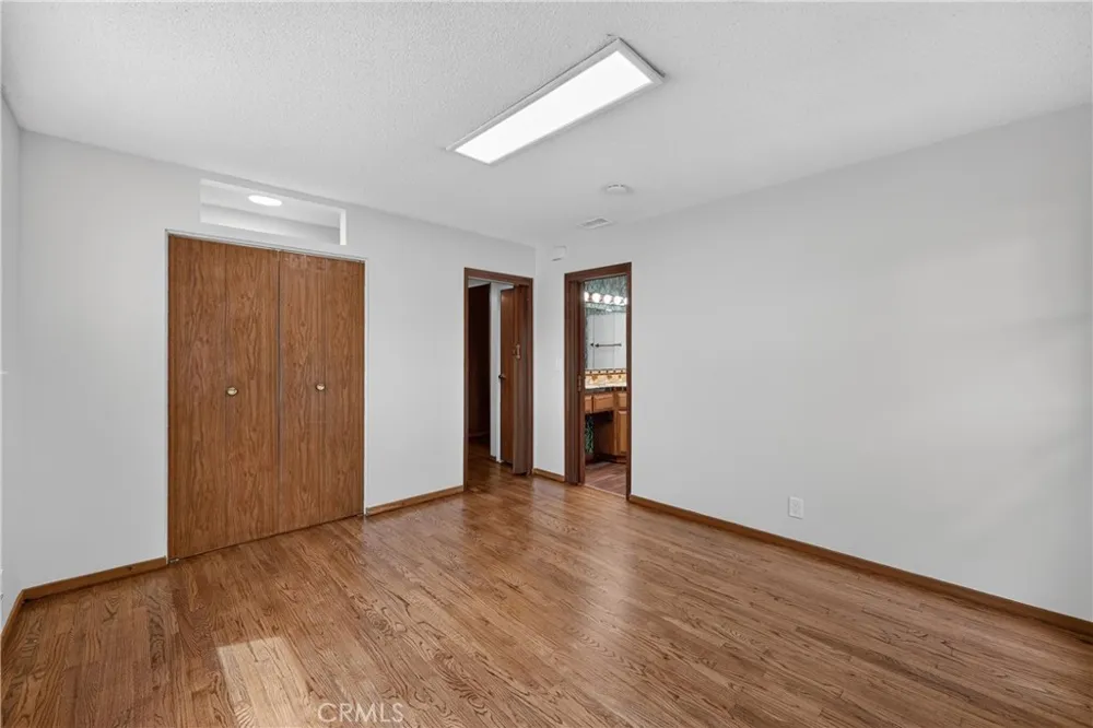 1288 Londonderry Street Costa Mesa, CA 92626