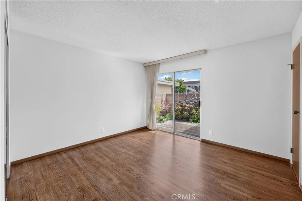 1288 Londonderry Street Costa Mesa, CA 92626