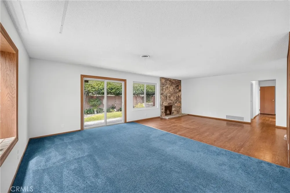 1288 Londonderry Street Costa Mesa, CA 92626