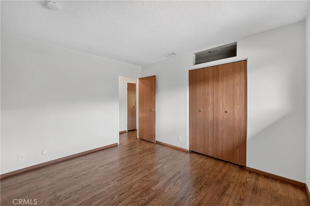 1288 Londonderry Street Costa Mesa, CA 92626