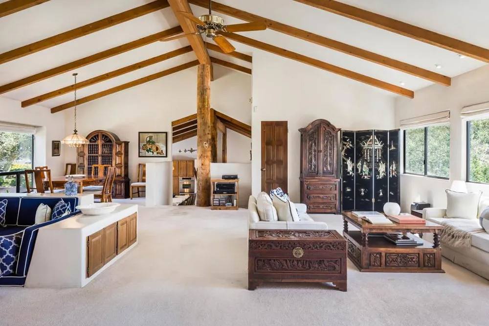25940 Colt Lane Carmel Valley, CA 93924