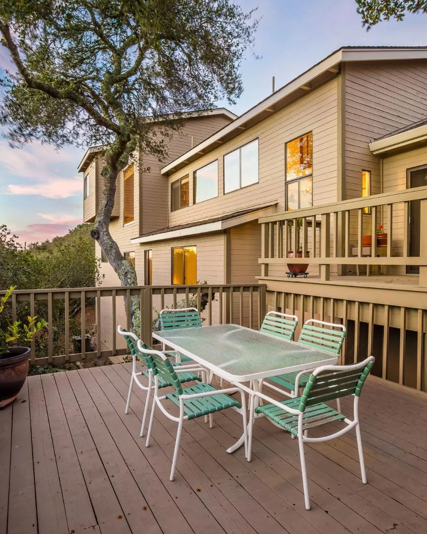 25940 Colt Lane Carmel Valley, CA 93924