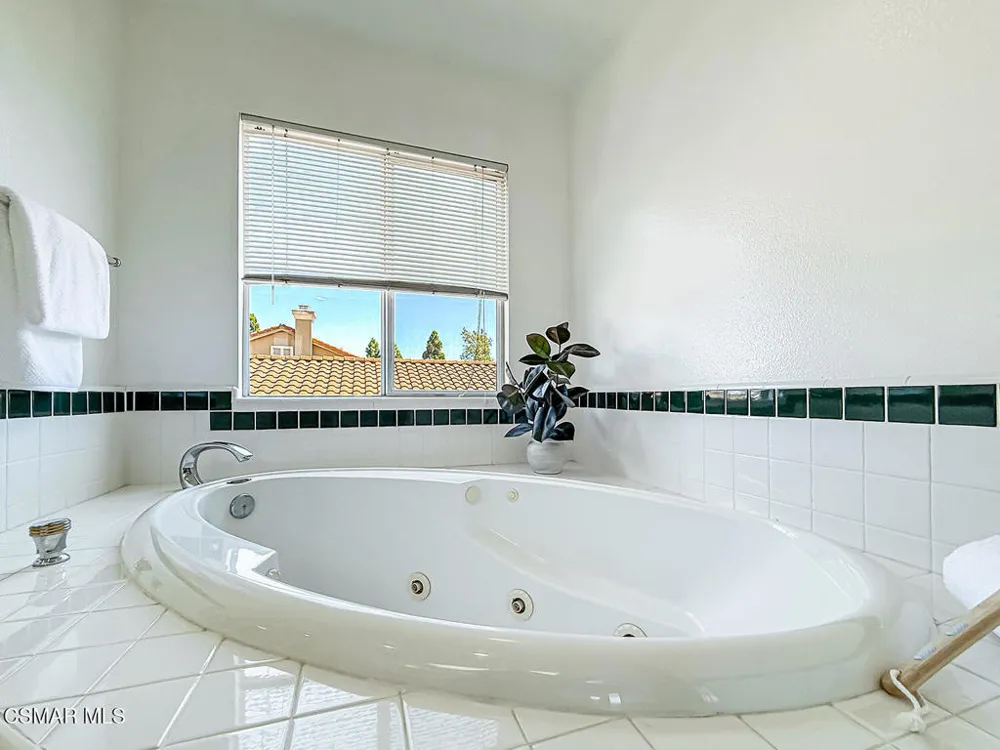 1685 Glider Court Thousand Oaks, CA 91320