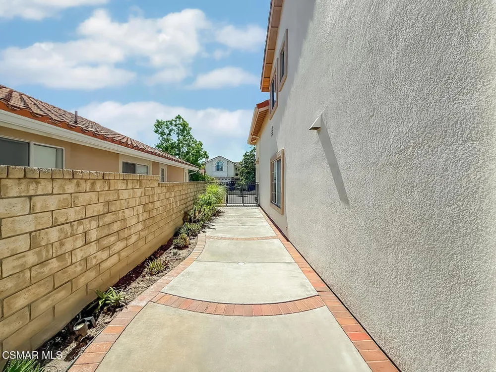 1685 Glider Court Thousand Oaks, CA 91320