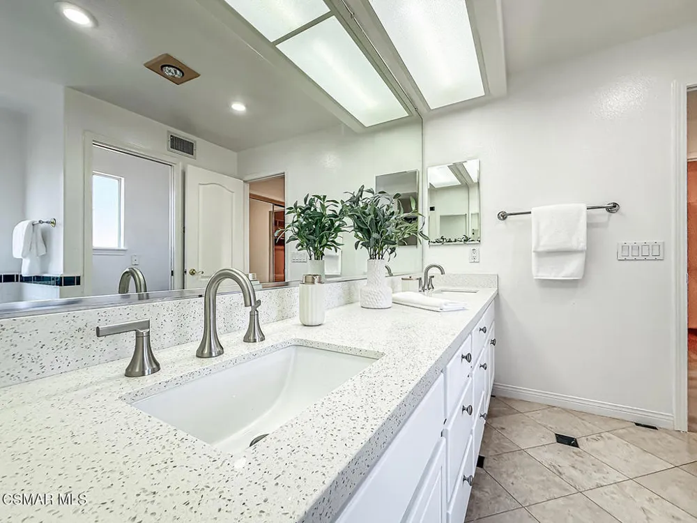 1685 Glider Court Thousand Oaks, CA 91320