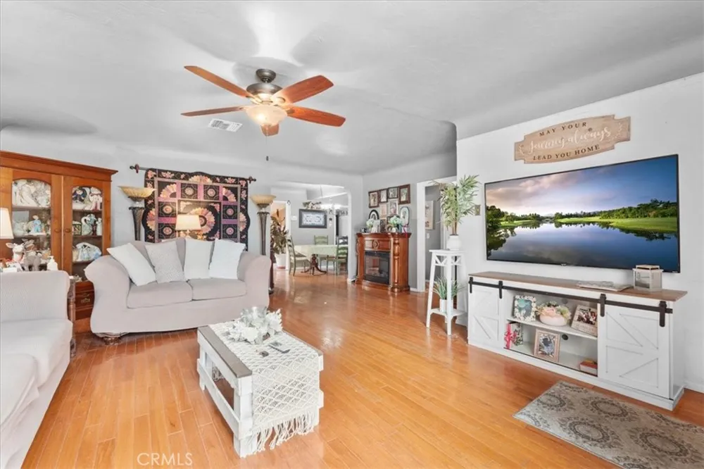 2664 Lawrence Avenue San Bernardino, CA 92404