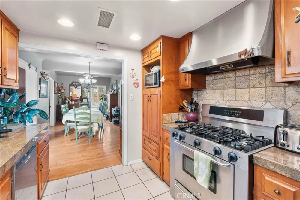 2664 Lawrence Avenue San Bernardino, CA 92404