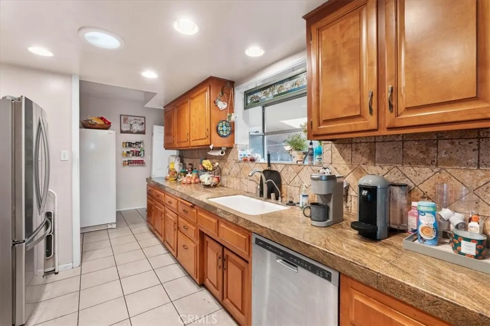 2664 Lawrence Avenue San Bernardino, CA 92404