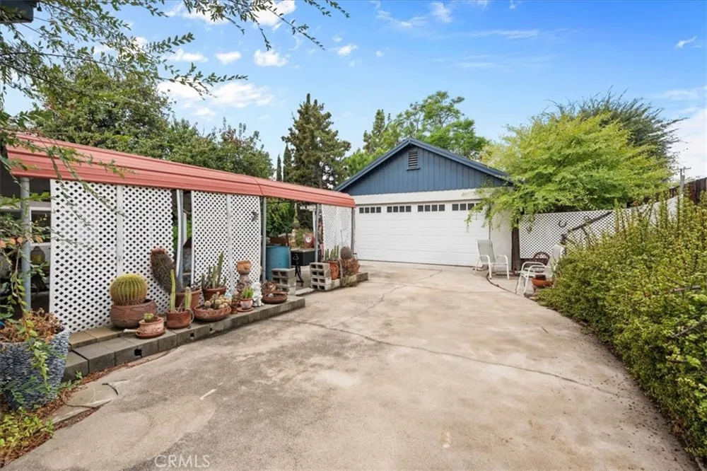 2664 Lawrence Avenue San Bernardino, CA 92404
