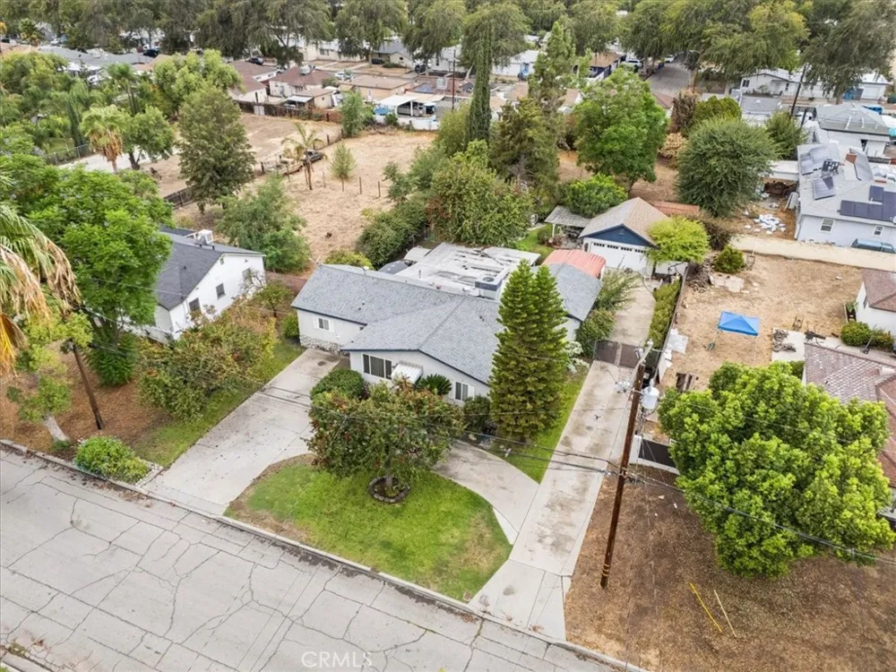 2664 Lawrence Avenue San Bernardino, CA 92404