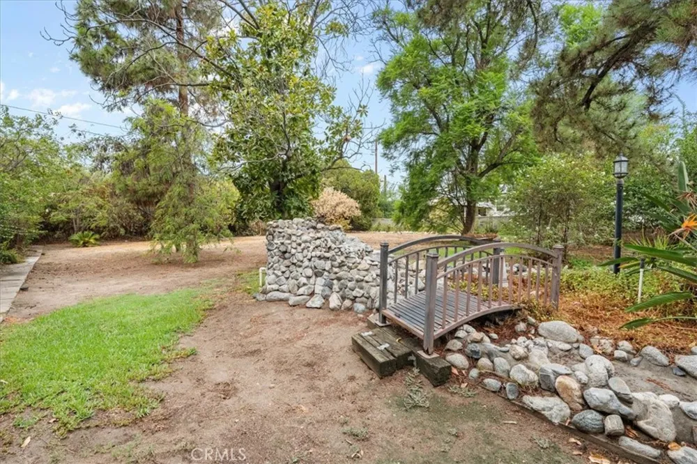 2664 Lawrence Avenue San Bernardino, CA 92404