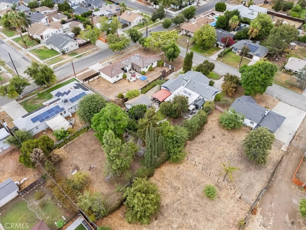 2664 Lawrence Avenue San Bernardino, CA 92404