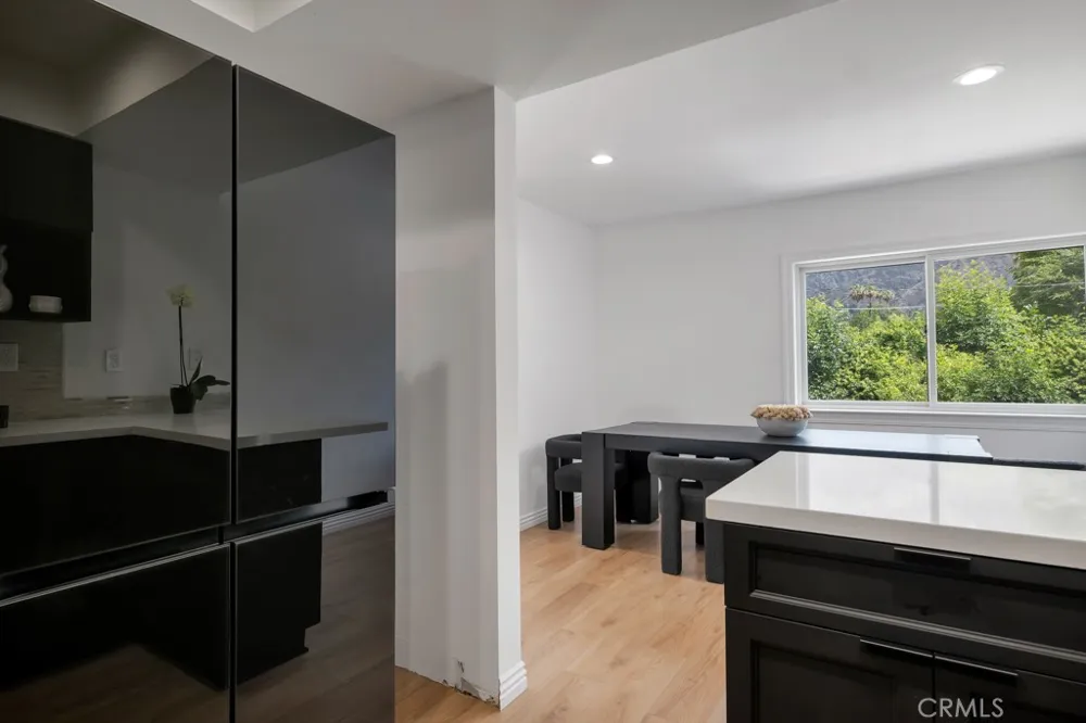 1015 Michillinda #302 Pasadena, CA 91107