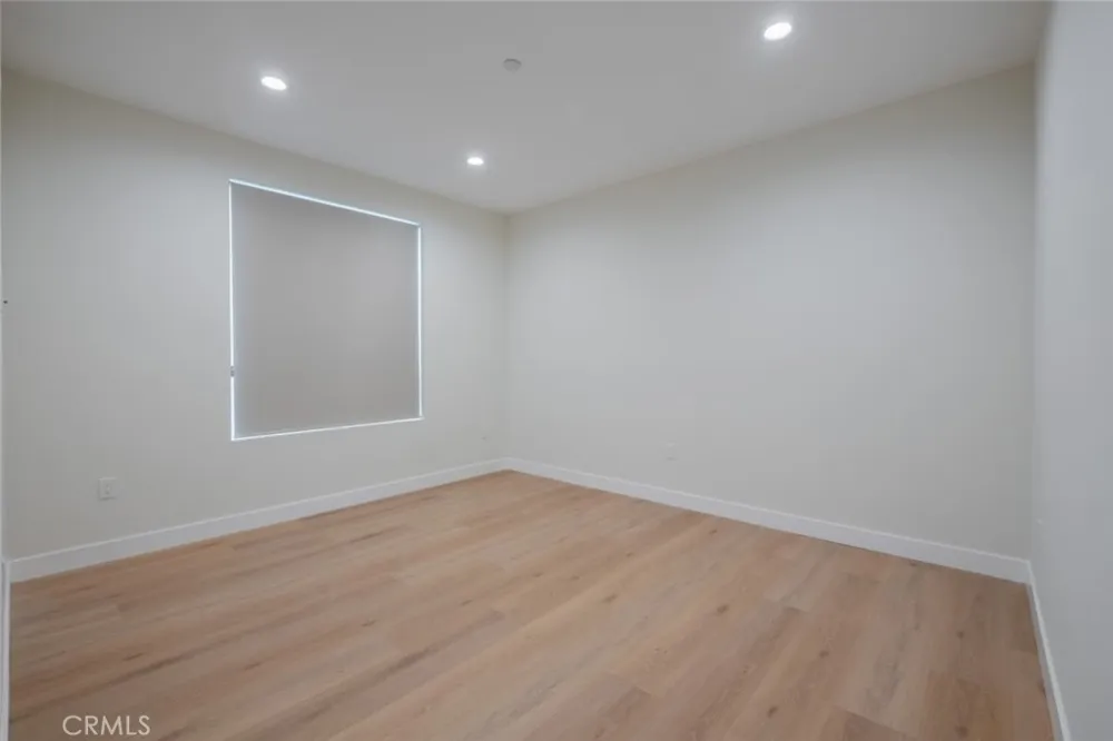 10218 Fernglen #204 Tujunga, CA 91042