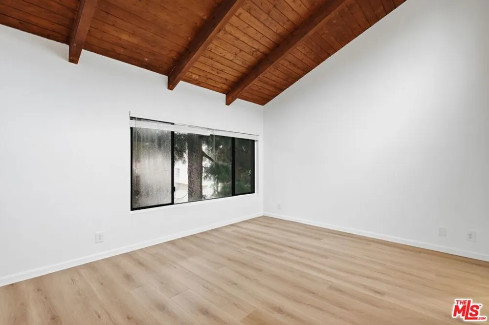 1423 S Bentley Avenue #B Los Angeles, CA 90025